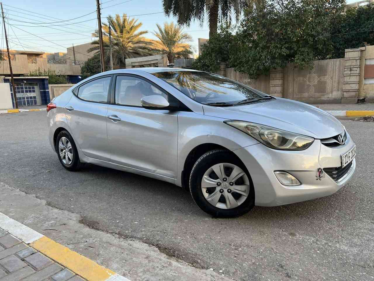 السلام عليكم 
للبيع هوندا ألنتر موديل 2011 بيه صبغ جاملغ خلفي + وباب خلفي بدوان دواخل + قبق الجنطه مبدل نفس الون مكينة 1600 شرط لا تنقيص ولا تبخير صدر أمامي 
وخلفي شرط جام  أوتو كير اوتو 
‏السيارة جاهزة من كل شيء من الصدر +تايرات + كهربائيات + تبريد + تدفئة شغالة
السونار مرفق مع المنشور 
‏ رقم أربيل الدولي سنوية جديدة 
هزه جديدة يعني شرط تحويل
‏السعر 97 وبيه مجال للشراي 
‏الاستفسار ***********
