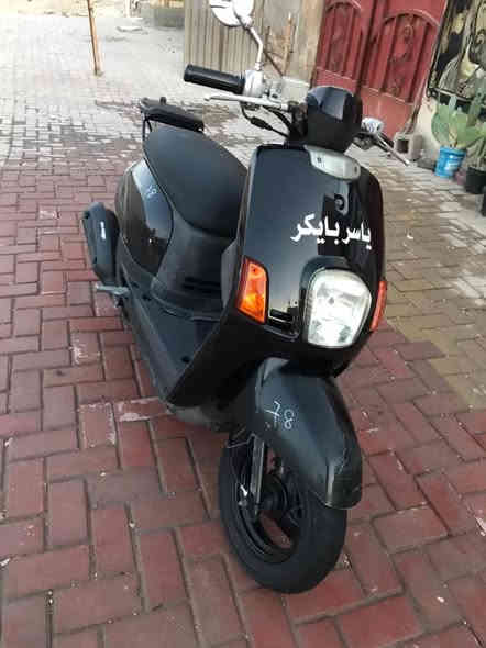 سلام عليكم دراجه ماكس بوليس دراجه وكاله مكينه كفاله دراجه كفر كفاله سلف اصلي كابريتر اصلي ملحات كلوب زنون كهبيات كامله جيب الف فيتر وتعال افحص السعر 900 وبيه مجال لمكان بغداد مدينه لصدر  *********** واساب بس دراجه رنبه 👍🤍.
