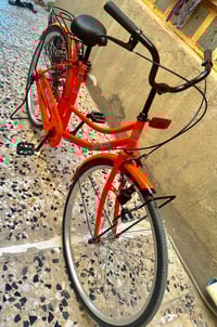 دراجة برتقالية • حالة ممتازة • للتنقل اليومي