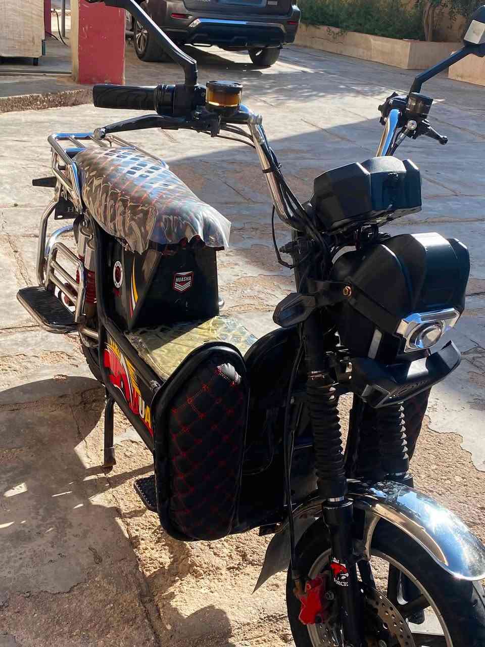 السلام عليكم موطور للبيع هيوشه 2023 بطاريات عل فحص السعر 400 
الرقم:***********
