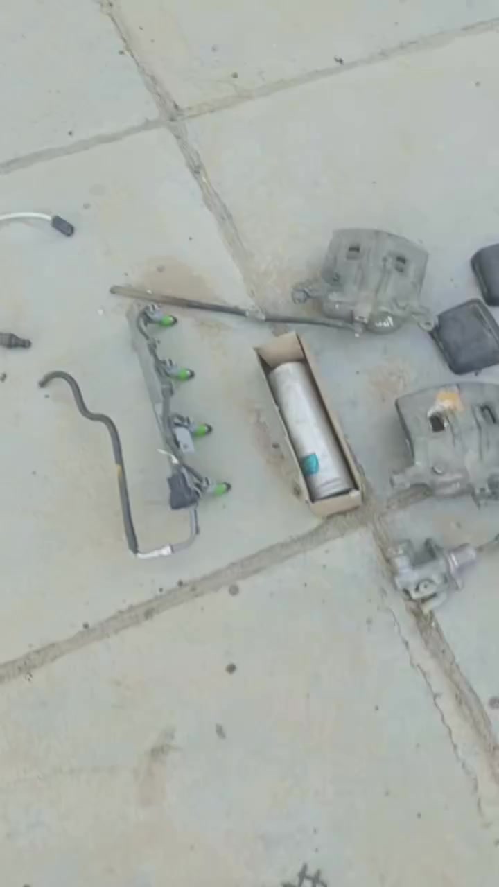 عندي غراض نيسان ناصيه للبيع التصال ***********مكاني العبيدي حي رئاسة
