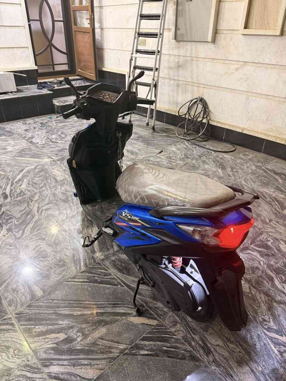 السلام عليكم 
هاوجي VS
مرقم تحويل ثاني يوم
النظافة 98‎%
للبيع او مراوس هاوجي DF
المكان الرمادي
السعر ***********
