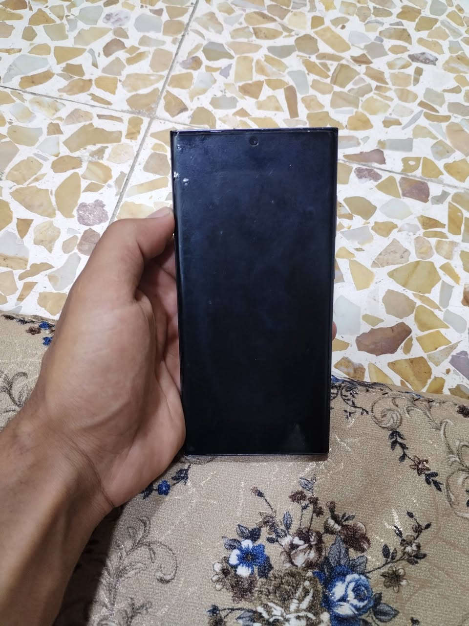 السلام وعليكم
جهاز
 Galaxy S23 Utra
الجهاز فول نضافه 100/100
معروف الجهاز بطاريه عملاقه 5000مللي امبير 

ذاكره 250
دبل سيم 
الجهاز ماصارله شي من اخذته لل امانه
ابيع بدون كارتون بدون شاحنه 
لل تواصل ***********بي وتساب
