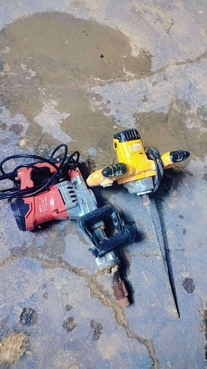 دريل جديد مع خباطه ماده السعر ٧٥ الغراض جديدات ونضيفات


**إذا كنت صاحب هذا الإعلان وتريد حذفه لأي سبب، رجاءا أرسل رسالة إلى الدعم الفني**