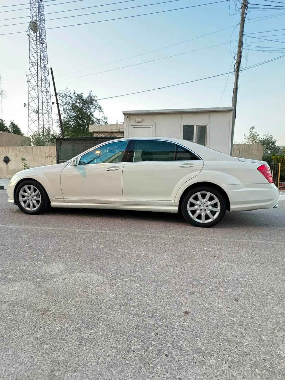 مرسيدس 2008       اصولي اصولي تريد تحويل تريد وكاله خليجي S550.  محدثه2013
فول موصفات كلش موصفات معروفه 
رئاسي  فول للاخير  
كفاله من حادث فقط بيه تلاث قطع صبغ 
السعر210$بيهً مجال قليل 
العنوان :البصره معقل قرب نادي بورد كلاب 
الاستفسار :***********
مرسيدس غني عن تعريف
