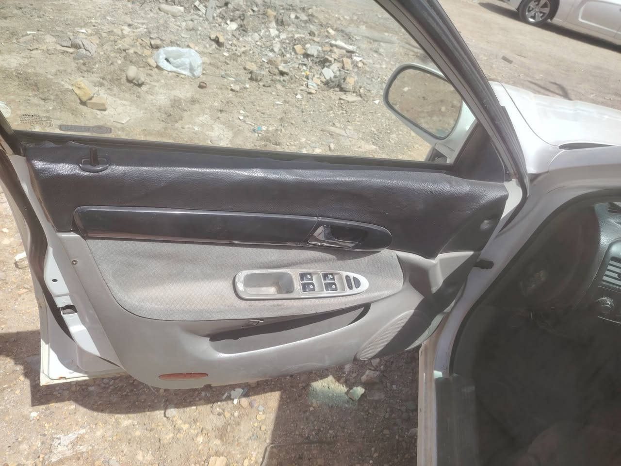 سلام عليكم سياره البع فقط جاهز من كلشي بيه بس تبريد وعوزه شي قيل يشتغل تحول ثاني يوم مكان سياره كوت سعره 35ورقه بيه مجال قلي الشراي نتصل متوج ع فيس ***********
