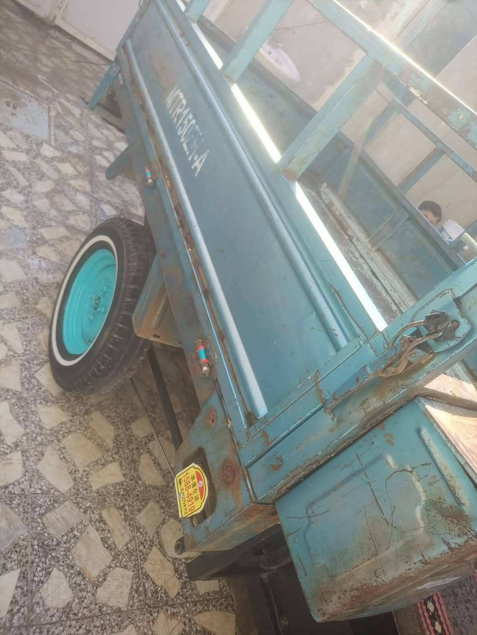ستوته مديل 21اوراق ضائعه كلك شاصي كفاله  مكينه 25ستوه معمره  سعره 975بيه مجال حك الجيه مكانه نجف حي ميسان ***********
