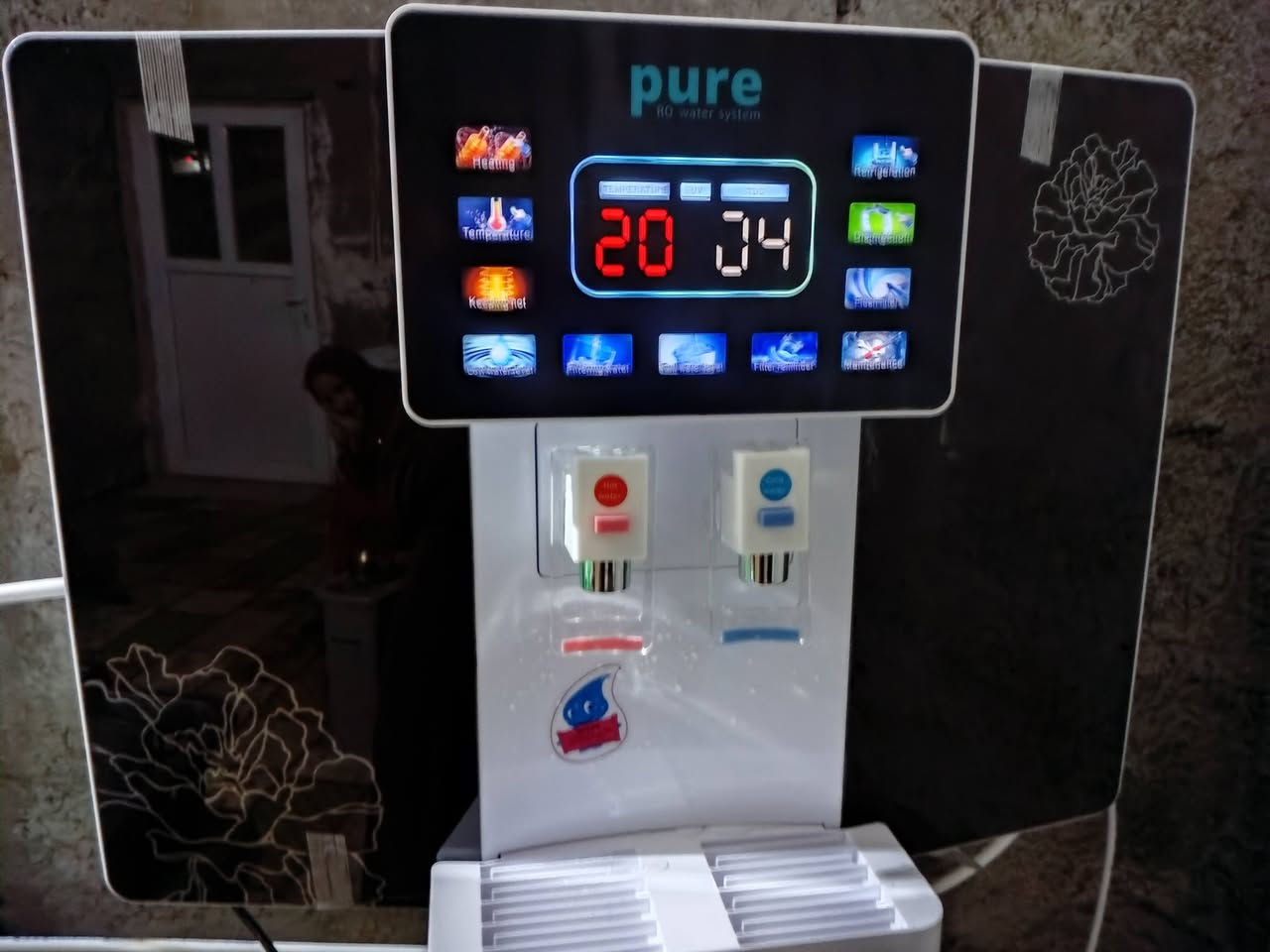 السلام عليكم  جهاز فلتر نوعيه ممتازه حار وبارد طبيعي  تصفيه ممتازه  خمس مراحل للبيع للاستفسار على الخاص


**إذا كنت صاحب هذا الإعلان وتريد حذفه لأي سبب، رجاءا أرسل رسالة إلى الدعم الفني**