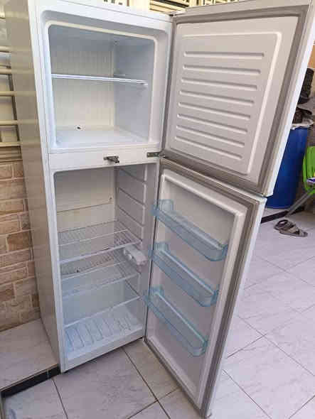 ثلاجة 14 قدم للبيع تبريد فول كامله بسعر 115
للاستفسار ***********
