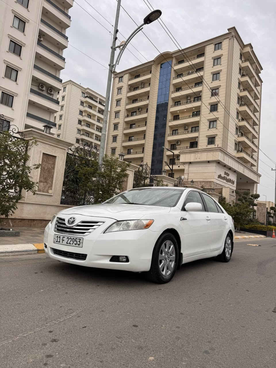 شبابنا الطيبين افتح الفيديو حتى تعرف كل تفاصيل السياره لانو أنتوا أصحاب طريق بعيد والنجاة في الصدق 
كامري  2009 أمريكي رقم بغداد إنكليزي الدولي الجديد هزه جديده حادثها جاملغ خلفي ايسر وبيها شخوط وصفار ونصبغت حزام جماليه فرن درجة أولى
تبريد جديد تخم تاير ادامه كامله أربعه سلندر المرغوب 2400نورلات فيت بم كلها جديد سياره كولش نظيفه بالعافيه على الي ياخذها كير ومكينه مبدلات جديد لاتبخير لاتنقيص وصل الضمان بيهم 
مكانها الفلوجة 

السعر100 

***********
***********
