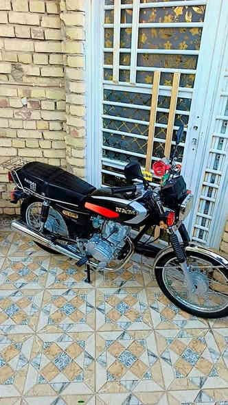 سلام عليكم دراجة نامة شبة الاصلي مديل 2025 طالعة صارلة شهرين من المعرض اوراق سكنر 5 مو 3 مكفولة كفالة عامة من كلشي شرط الكفالة سعرها 750 وبية مجال شراي اتصل وبخدمتك ***********
