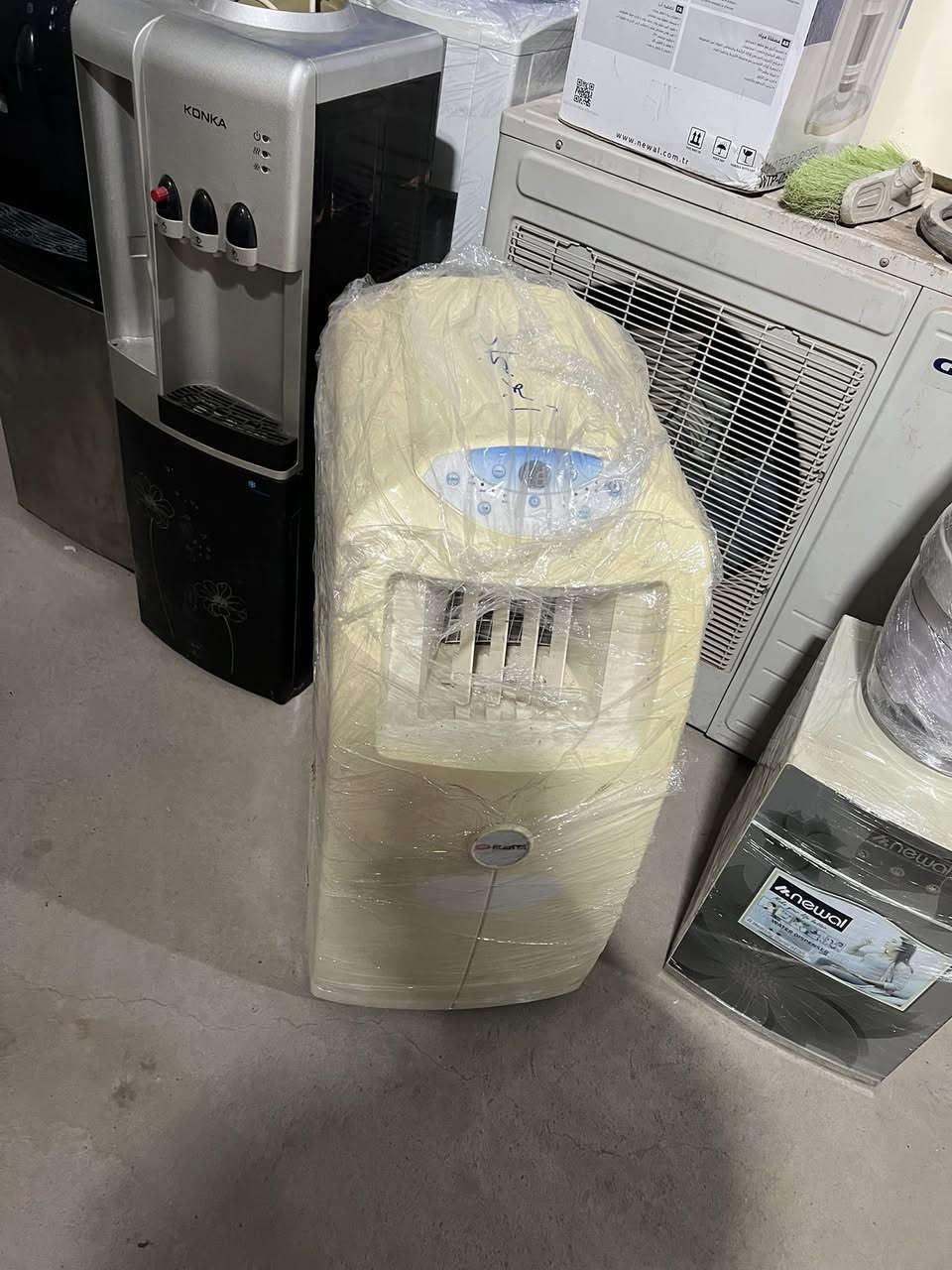 مجمع سجاد الـ ستار
الشطره شارع الحولي مجاور حسينيه نبي الرحمه(حامي ال شمال)

لبيع جميع المواد المستخدمه والجديد

موبايل ***********

نعتذر عن مراسله الخاص واتساب فقط
