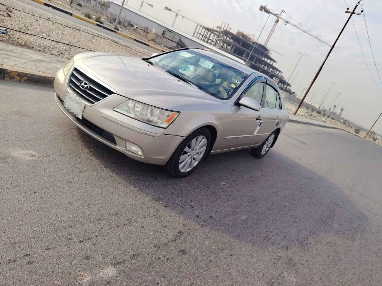 سلام عليكم سوناتا موديل 2009 فول مواصفات فتحه تحكم ستيرن جهتين كشنات كهربائي شاشه كامره خلفيه دواره واحد على واحد مكينه سته سلندر محرك كيرجدد سياره جديده وجاهزه من كلشي صدر أمامي خلفي جديد تخم تاير جديد تبريد ثلج تدفة وارد امريكي كلين تايتل بدون حادث كفاله عامه  رقم بغداد تحويل مباشر مكانهه بغداد شراي يتصل على رقم***********
