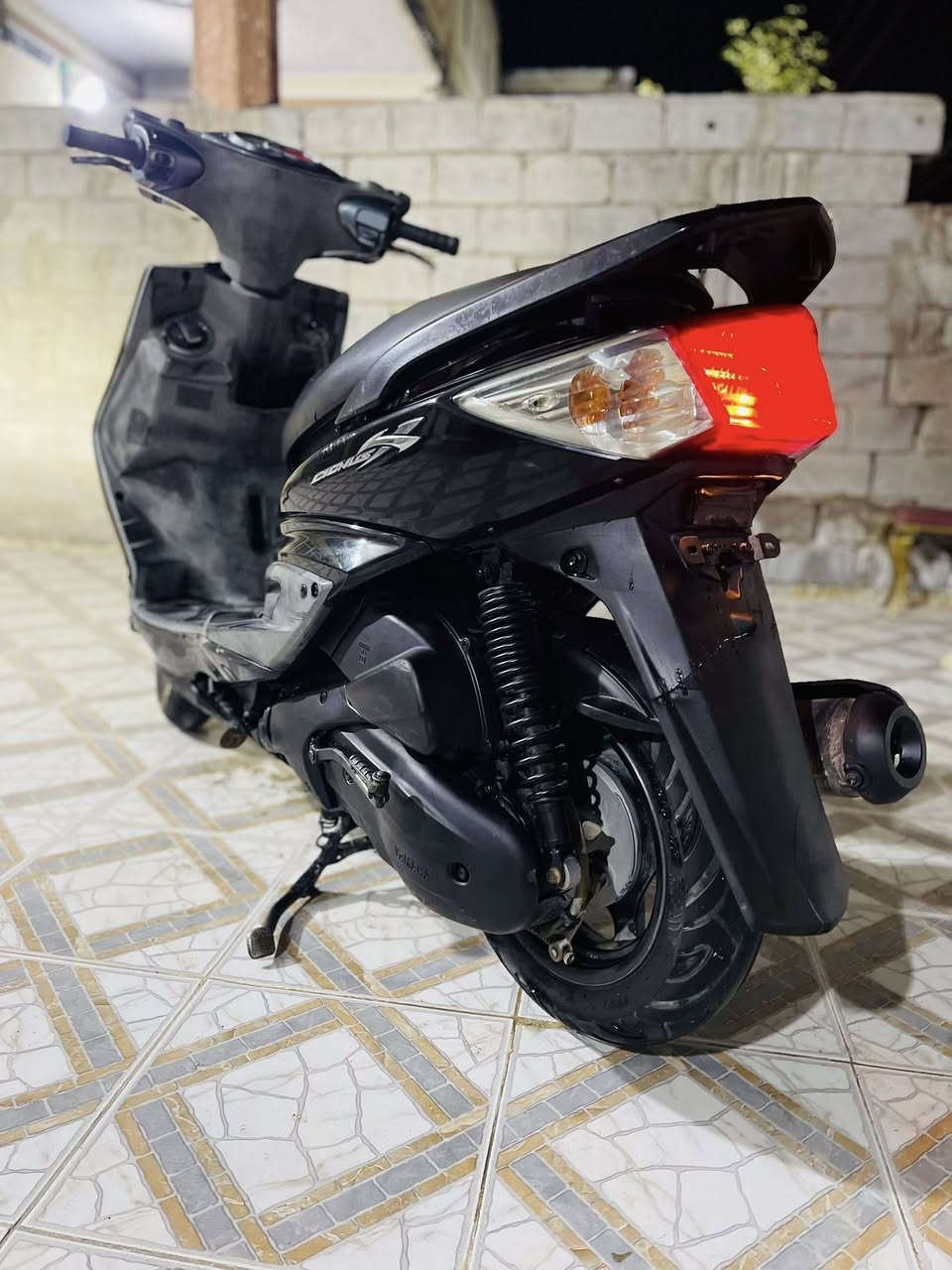 للبيع درجة سكنز ياباني مكاني الحمزة الغربي ***********
