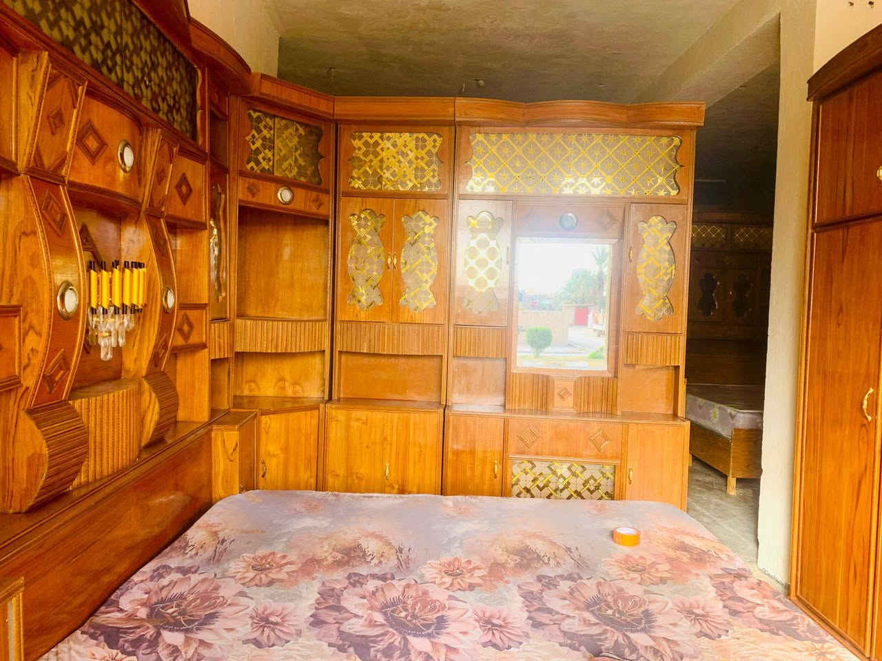 من رخصة الادمن 
توجد غرف نوم خشب عراقي درجه اولى عدد ٣ هودج فر 
كنتور ٣ بوب 
كنتور ٤ بوب  
أسعار مناسبة 
العنوان الكرابله مقابيل دائرة ناحية الكرابله (قرب صيدليه سامي نكه) 
للاستفسار الاتصال على الارقام 
***********
***********
