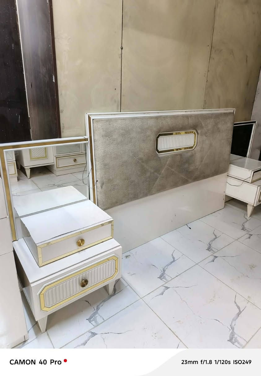 سلام عليكم غراض للبيع نضيف الستفسار وسعر خاص مكان كوفه نجف شراي يتفضل خاص غرف نوم  تركي نضيفه للبيع غرف نوم عراقي تسكام واكو خشاب عراقي تسكام بس تصميمه تركي سعره مناسب


**إذا كنت صاحب هذا الإعلان وتريد حذفه لأي سبب، رجاءا أرسل رسالة إلى الدعم الفني**