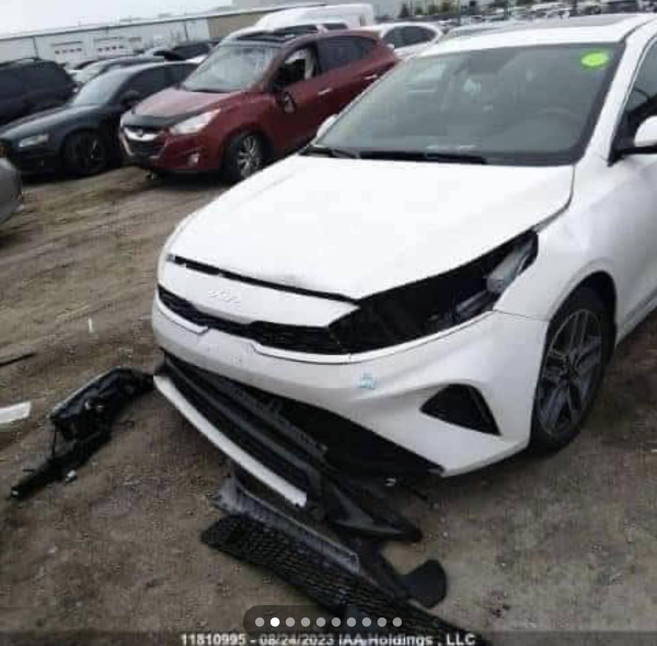 السلام عليكم كيا فورتي للبيع موديل 2022 وارده أمريكي صور الحادث بل نشر ماشيه ٤٤ ميل بدون ارباك  السياره نظيفه كلش فول ماعده بس البصمه قطعتين تبريد هيترات بل كشنات   الاتصال ***********
