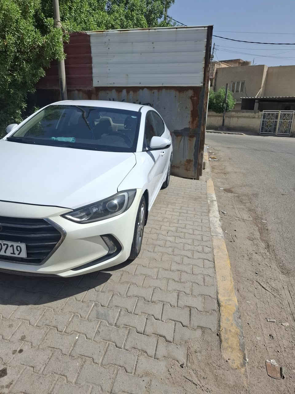 (   للبيع )
النترا خليجي 
أربيل  ١٨  السنوية تنتهي ٢٩ 
مكان السيارة بصرة بيها بنيد مبدل ودعامية رصعه بباب السايق وضربة بالصندوك 
(  السعر ١٣٧ )
***********
