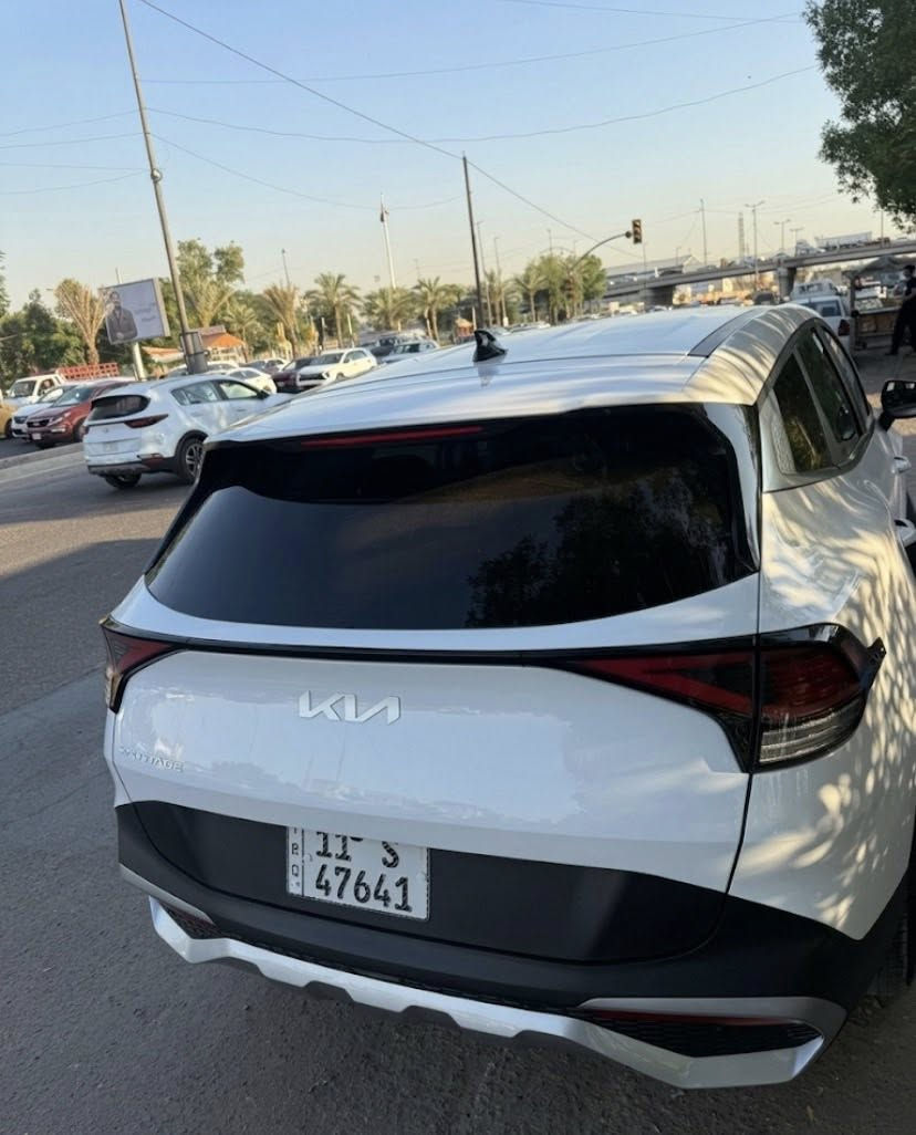 كيا سبورتج 🇺🇸 وارد امريكي 2024
سيارة نضيفة ماشية ٣٠ الف

مكينه ٢٥٠٠ مكفولة

 كير مكفول

ضرر السيارة تبديل باب وجاملغ جهة عكس السايق بقية السيارة مكفولة من كص وصبغ وبارد والشواصي والغود مكفولة

سيارة وكالة

مواصفات: داخل جلد كشنات تدفئة تبريد قطعتين رادار  تحكمات بصمة تبريد ثلج وبقية المواصفات معروفة السيارة فول عده البصمة

مكان السيارة بغداد الدورة

رقم الهاتف : ***********
