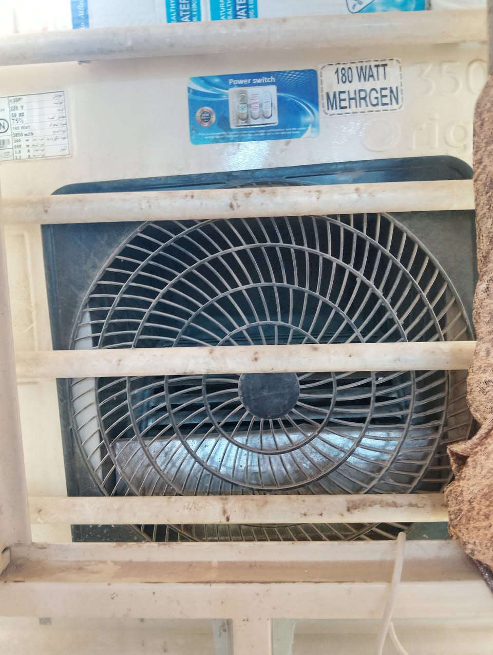 مبرده حيل حيل نضيفه السعر 80 وبيها مجال ***********
