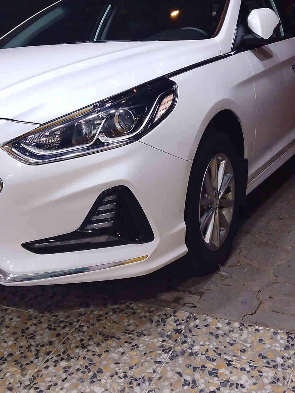 رقم بغداد دولي بسمي تحويل ثاني يوم

بيه جاملغ وبنيد مبدلات فقط سياره جاهزه من كلشي 

السعر 160 وبيه مجال العنوان واسط نعمانيه 

‏‪***********‬‏
