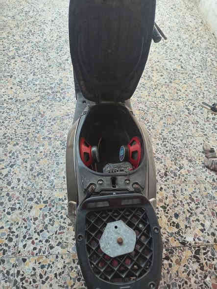 سلام عليكم بوليس لبيع مامتوحه تره بس بيه لاستيك ولف بس من بارده دخن ومن تحمه تكطع دراجه نكره سلف وكلجه لخلي يرادله تبديل بيه سستم سماعات مكاني لرئاسه مال لعبيدي رقمي ***********
