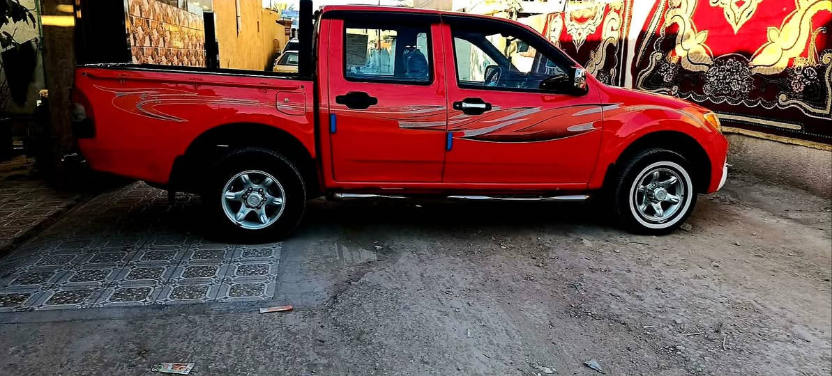 بسم الله الرحمن الرحيم من رخصة الادمن المحترم للبيع سياره بيكب كنوه وجه فلاونزه موديل ٢٠١٣ مكفوله كفاله عامه سنويه ل٢٩ رقم مثنى شرط شركه تبريد تدفئه محرك كير اكسن مكفولات كهربائيات كلها شغاله تخم تاير حداديه جديده شرط احلى من الصور السعر ٦٥ وبيها مجال تلفون ***********. *********** مكاني حله
