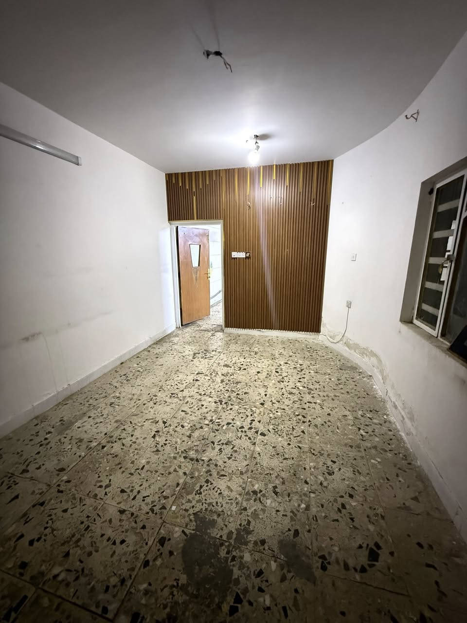 السلام عليكم
دار للبيع مساحه 100متر طابقين

واجه 5 نزال 20

 مدخلين ثلاث غرف نوم واستقبال ومطبخ وكراج 

فارغ وجاهز للسكن

العنوان: المعالف /شارع دكتور حافظ/قرب تقاطع  الربيعي 

للاستفسار 

***********
