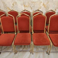 كراسي قاعة اعراس للبيع العدد (100) سعر الزوج (25) الف وبيهم مجال البيع...