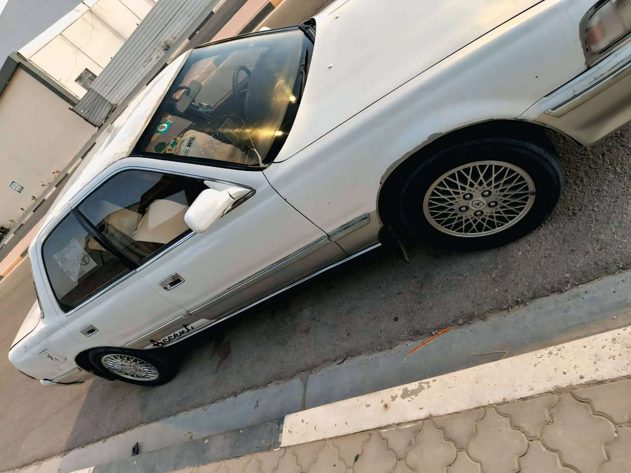 السلام عليكم ورحمةالله وبركاته كرسته كصيف البيع مكفوله من كلشي فقط بس ضربه جاملغ خلفي حداديه جديده محرك وكير جديد  محرك ثنين ونص سياره بسمي سنويه لى٢٩تنتهي سعر 42وبيها مجال الهاتف *********** العنوان البصره الزبير
