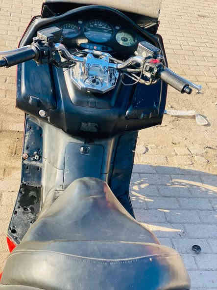 سلام عليكم
دراجه سلفر ونج 
مكينه 400 كفالة 
دراجه خير من الله 
سعر 13 وبيه مجال قليل 
العنوان بغداد مدينة الصدر 
رقم لهاتف ***********
