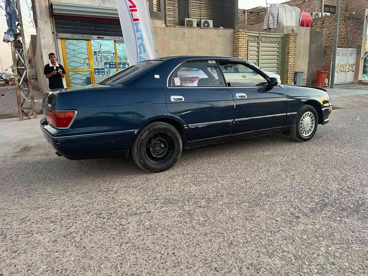 يا الله السلام عليكم كراون بطه منفصل للبيع مكفوله كصه وعيب شرعي وتبديل اصوليات مداور ثاني يوم رقم بغداد راعيه موجود.  سنويه لل 29 سياره مصبوغه عام جماليه اثر جراد 

السعر
(.42 وبيه مجال) 

(***********)
