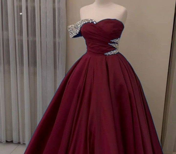 *فستان قماش ساتان جيسكا اجنبي مكلف مكفوووول*  

 *القياس  2* 
 *بلبس م̷ـــِْن 42 و 44* 
 تسليم بعد اسبوع من حلب 
R
للتواصل عل خاص


**إذا كنت صاحب هذا الإعلان وتريد حذفه لأي سبب، رجاءا أرسل رسالة إلى الدعم الفني**