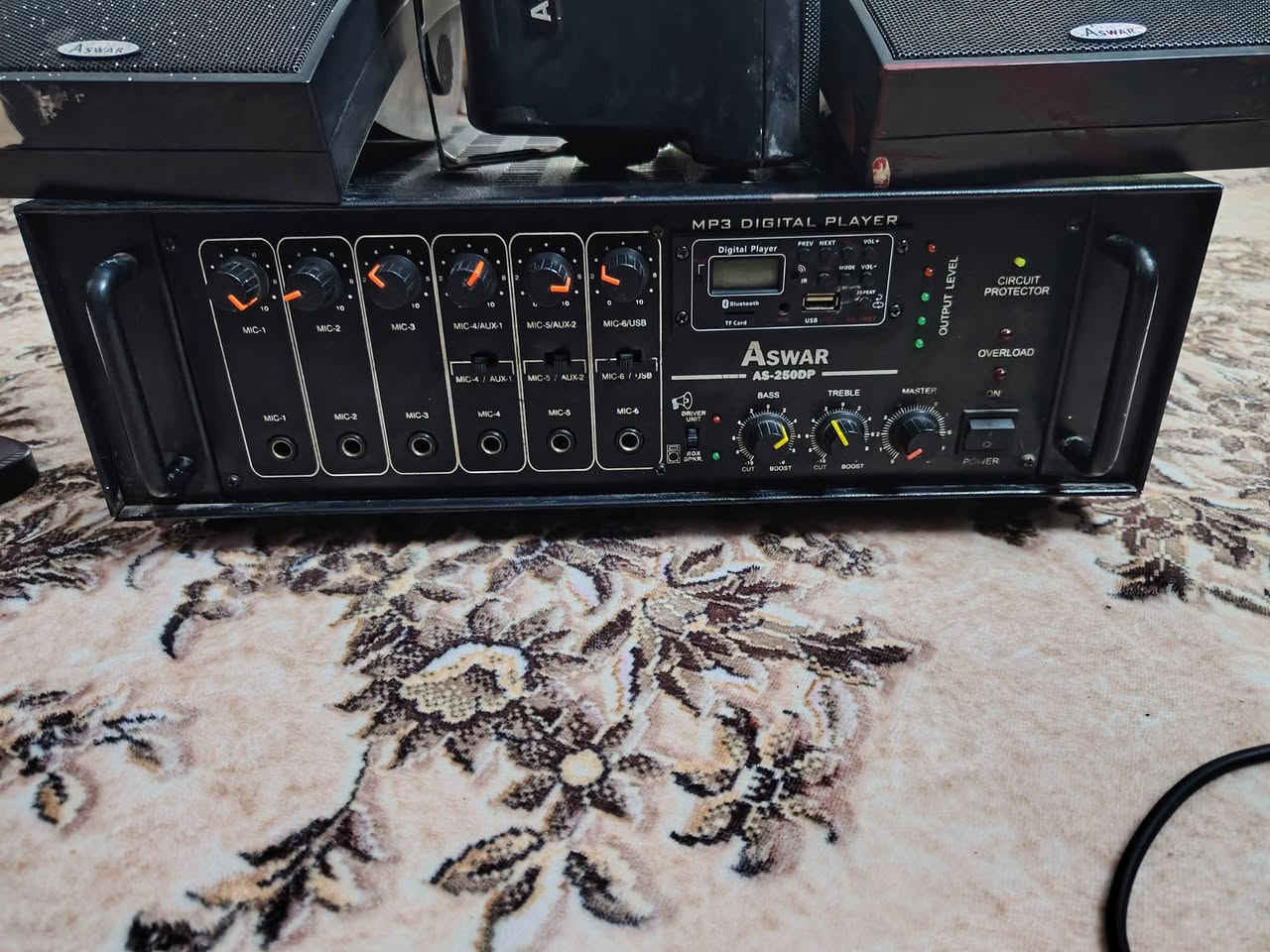 السلام عليكم مسكر للبيع اساور مكان زعفرانيه السعر ٢٥٠ الف ***********
