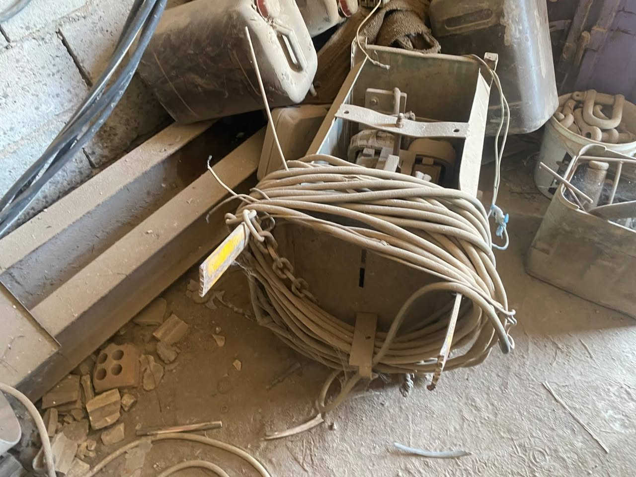 للبيع مكينه بلغاريه وتاروسات العدد2 وكترات العدد 2 شغالات 
@ ***********
