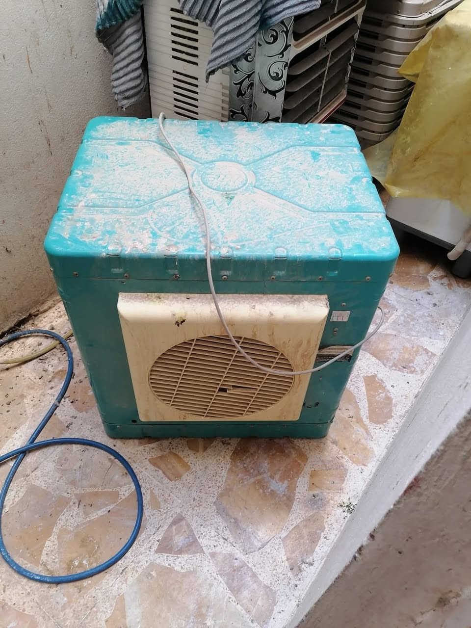 مبردة برفاب الاصلي ب100 قفل حجم جبير
مغسلة75
سخان75
مجمدة 175
براد 50 كلهن شغالات بدون ضرر


**إذا كنت صاحب هذا الإعلان وتريد حذفه لأي سبب، رجاءا أرسل رسالة إلى الدعم الفني**