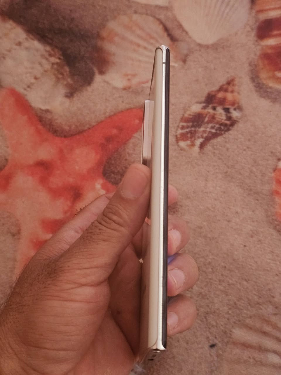 سامسونج 20الترا الذاكرة ١٢٨ رام ١٢ جهاز مكفول من تصليح مراوس وللبيع ***********
