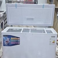 مجمدة كبيرة • مجمدة وسط • نظيفة