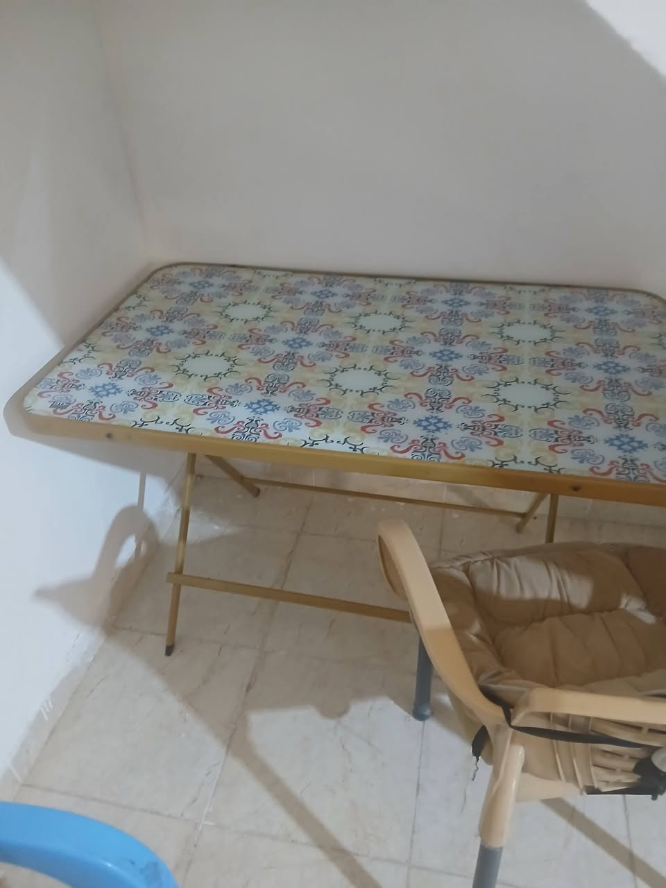 أغراض مستخدمه للبيع التواصل ***********
