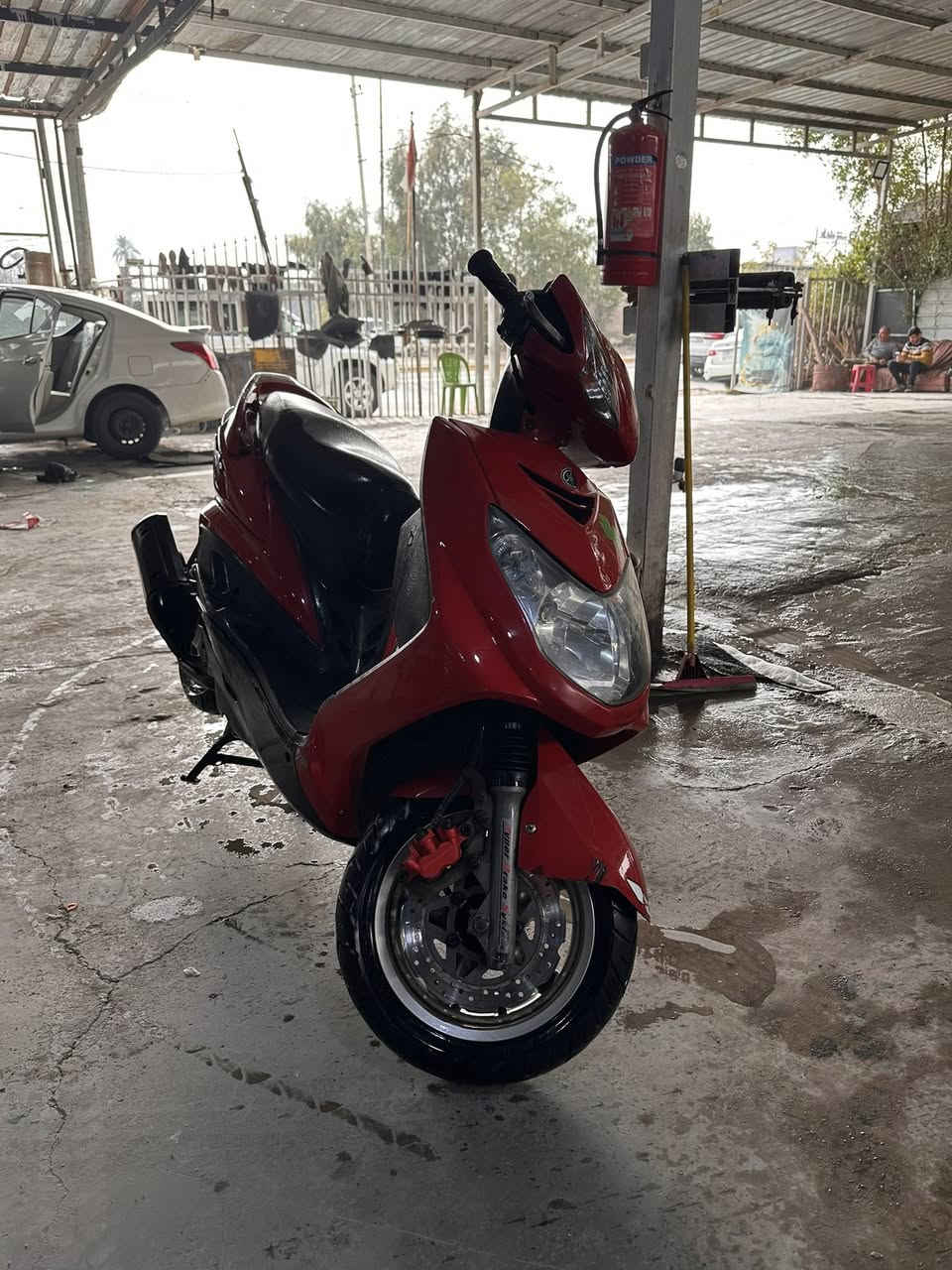 دراجة سكنس فحل يكوري جديدة لوك
خطين نوزل هندر اسلف اصلي 

وراقها ابسمي  

شاشه كتروني شغال 
شراي يتصل ***********

شرط جيب فيتر وتعال فحص براحتك ونطيك ضمان 

دراجة كفاله عامه من كلشي
