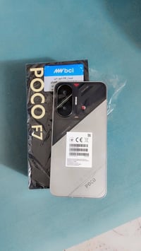 بوكو F7 • مستخدم سبوع • ٢٥٦