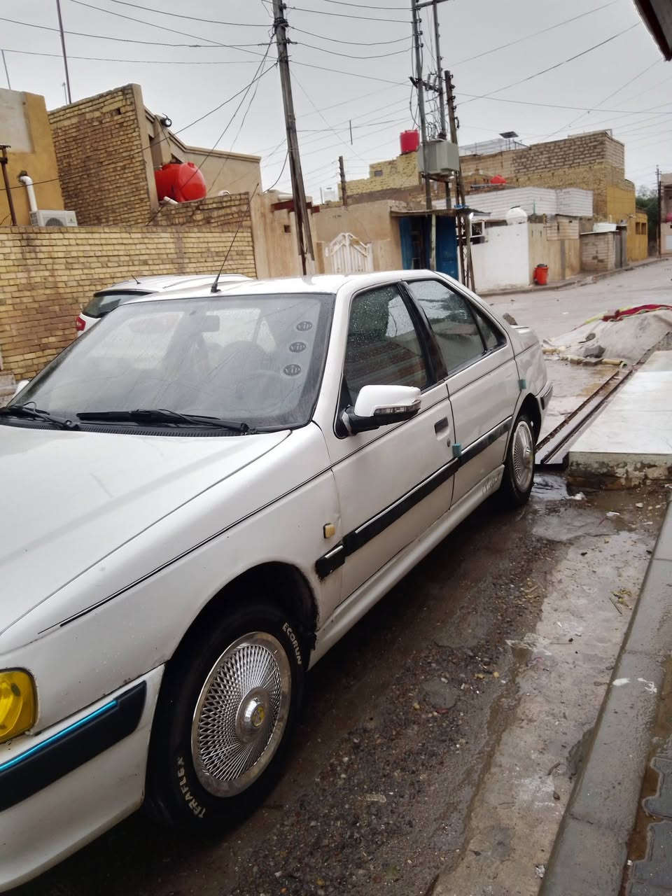بيجو بارص رقم موازي كير ومكينه مكفولات تخم تاير حداديه تمام السعر 23 وبيها مجال للتواصل الاتصال على الرقم التالي *********** مكان السياره ميسان عمارة
