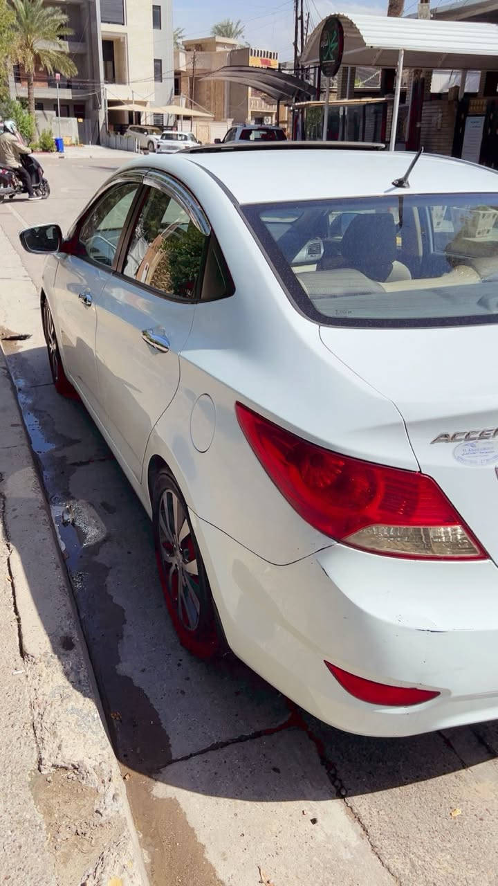 للبيع اكسنت خليجي 2015 لون ابيضّ مواصفات الفول عده البصمه + بيه طخه ب الجاملخ جهه العبري على كد شبر بارد وبعدني مامعمره السياره خير من الله وجاهزه و ما ناقصه شي + رقمه بغداد ب اسمي 
السعر : 105 وبيه مجال بسيط 
الرقم : ***********
