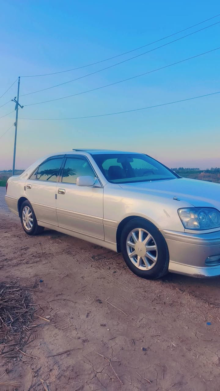 السلام عليكم ملكه 2001 ديفور الجبير سياره جاهزه مكينه تبريد حداديه جديده تخم تاير مواصفات 4دكم السياره بسمي وشرط التحويل العنوان الصويره السعر 140 وبيه مجال الشراي ***********
