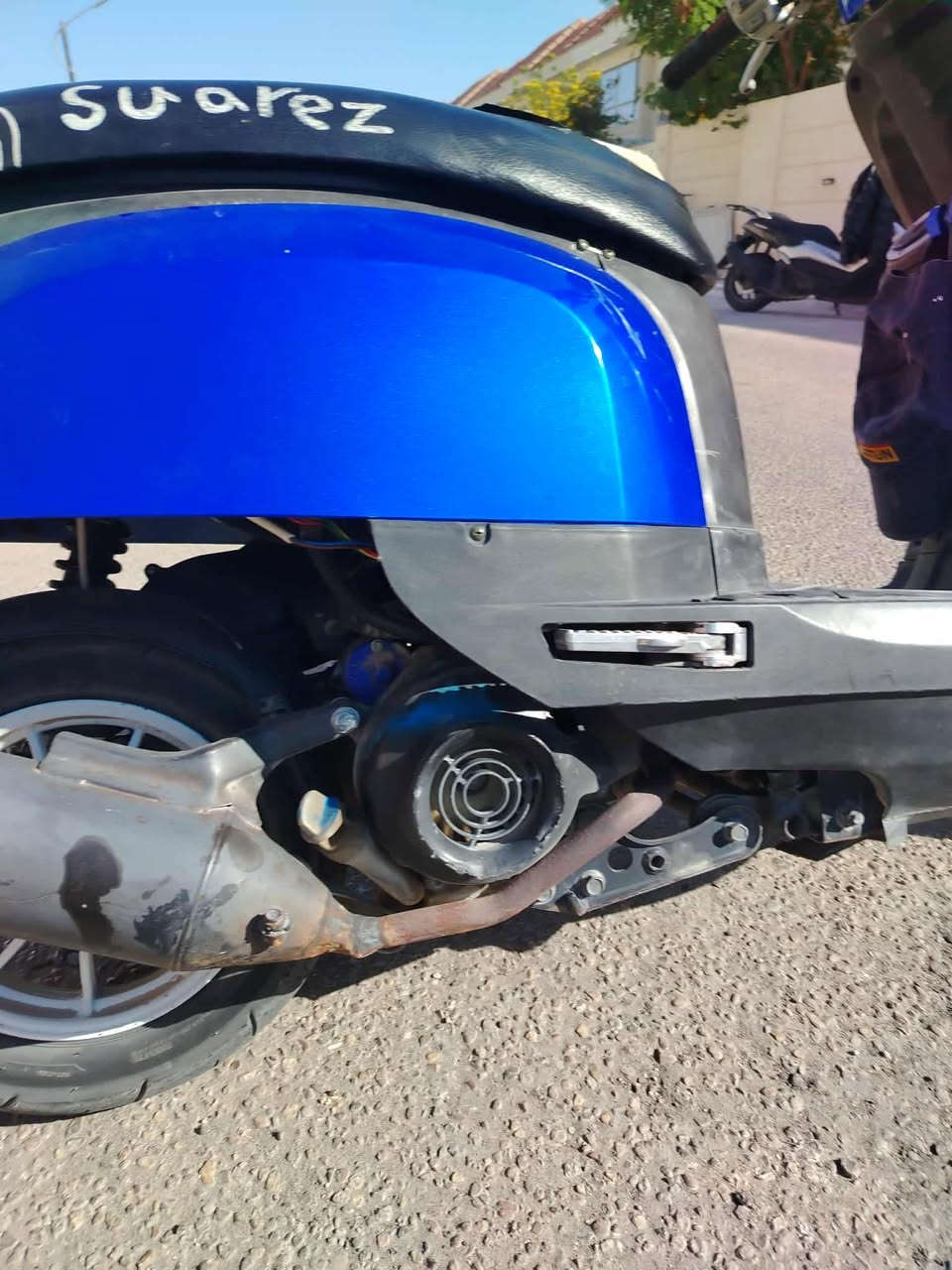 دراجه للبيع
سعر  700 قفل بدون عمله 
دراجه مكفوله
***********
