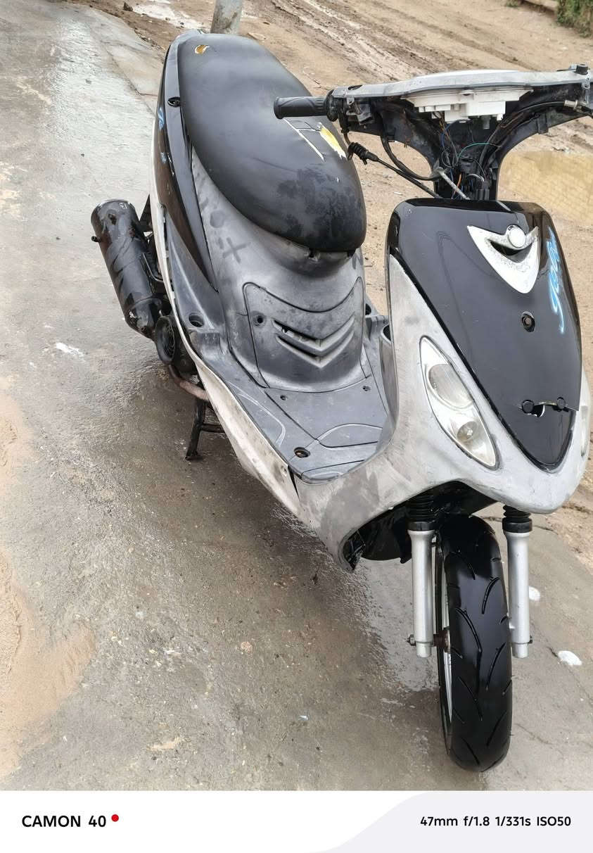 السلام عليكم دراجه ماكس منغولي مفتوح دراجه نكر سلف غراض كاملة السعر 435وبيه مجال قليل مكان ناصريه مركز


**إذا كنت صاحب هذا الإعلان وتريد حذفه لأي سبب، رجاءا أرسل رسالة إلى الدعم الفني**