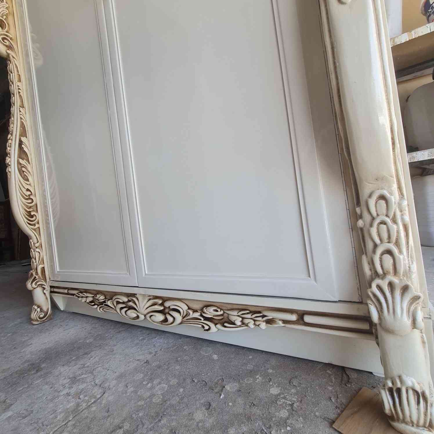 اهلا وسهلا في معرض ومعمل در للاثاث🔥
"بساطة المكان… وهدوء يلامس الروح 🤍"
"تفاصيل دافئة تحكي عن راحة ما تنوصف"
"هنا يبدأ السلام… وينتهي التعب"
"أناقة هادئة بطابع عراقي أصيل"
"راحة تشبه البيت… وتشبه القلب"
"لمسة جمال… بطابعنا الخاص"
عنوان بغداد صالحية مقابل وزارة العدل💯
 للاستفسار راسل صفحة بيج ✨️


**إذا كنت صاحب هذا الإعلان وتريد حذفه لأي سبب، رجاءا أرسل رسالة إلى الدعم الفني**