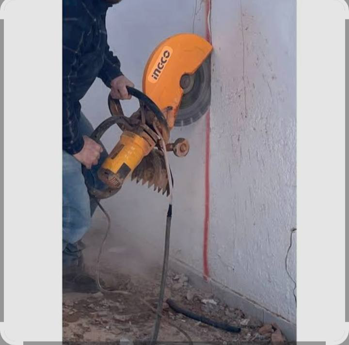 توكلنا على الله خير المتوكلين
السلام عليك
 يوجد كادر عمل معه الغراض واصل للبيت  
حادله قفاز
  كتر قطع جدار ارضيه
فابريتر صب
كور تثقيب كونكريت
كل المواد واصل للبيت مع العامل لاتعب ولا دوخ
بانسب الاسعار
(***********)
(***********)
