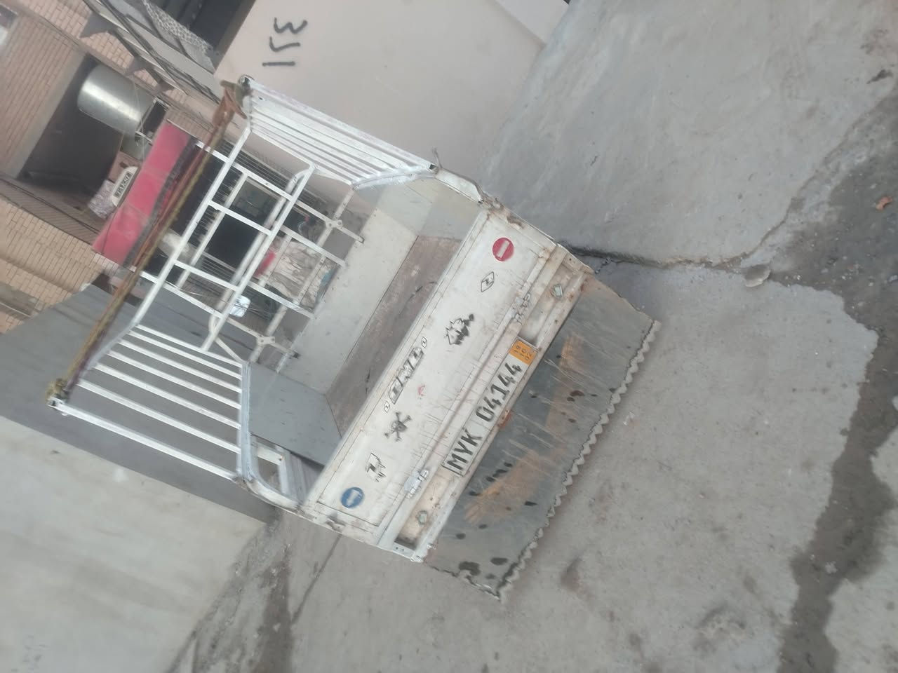 ستوته للبيع السعر 900 بيها مجال عنوان موصل جانب الايمن الشراي يتصل***********☎️
