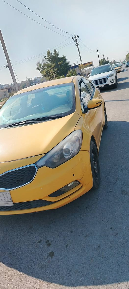 كيا سيراتو رقم  بغداد  بأسمي مكينه ١٦٠٠ دوش  بيهة طخة يم  القبق البانزين بلجاملغ الخلفي صدر جديد تايرات جديدة مكان بغداد البياع *********** بغداد, العراق
